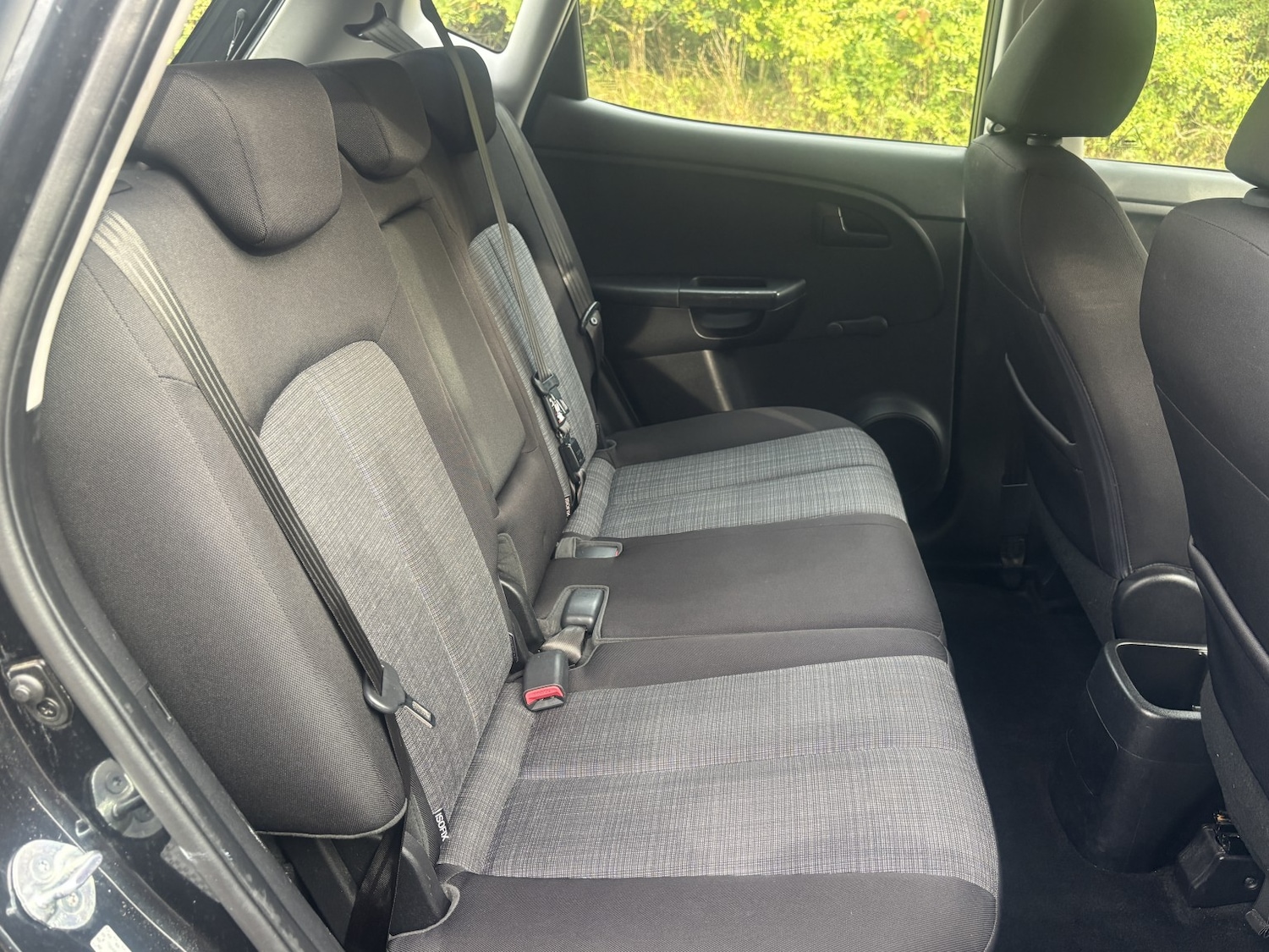 Used Kia Venga 2011 for sale - 76126383: Photo 27