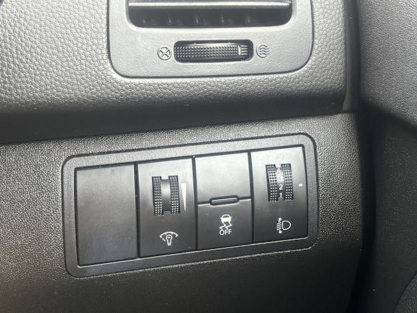 Used Kia Venga 2011 for sale - 76126383: Photo 37