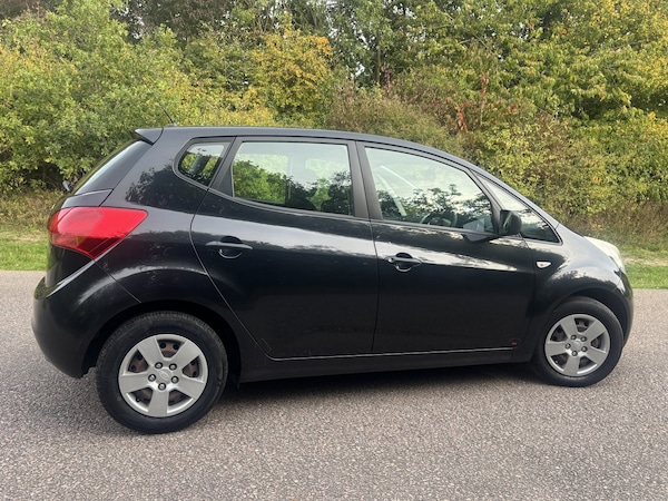 Used Kia Venga 2011 for sale - 76126383: Photo 4