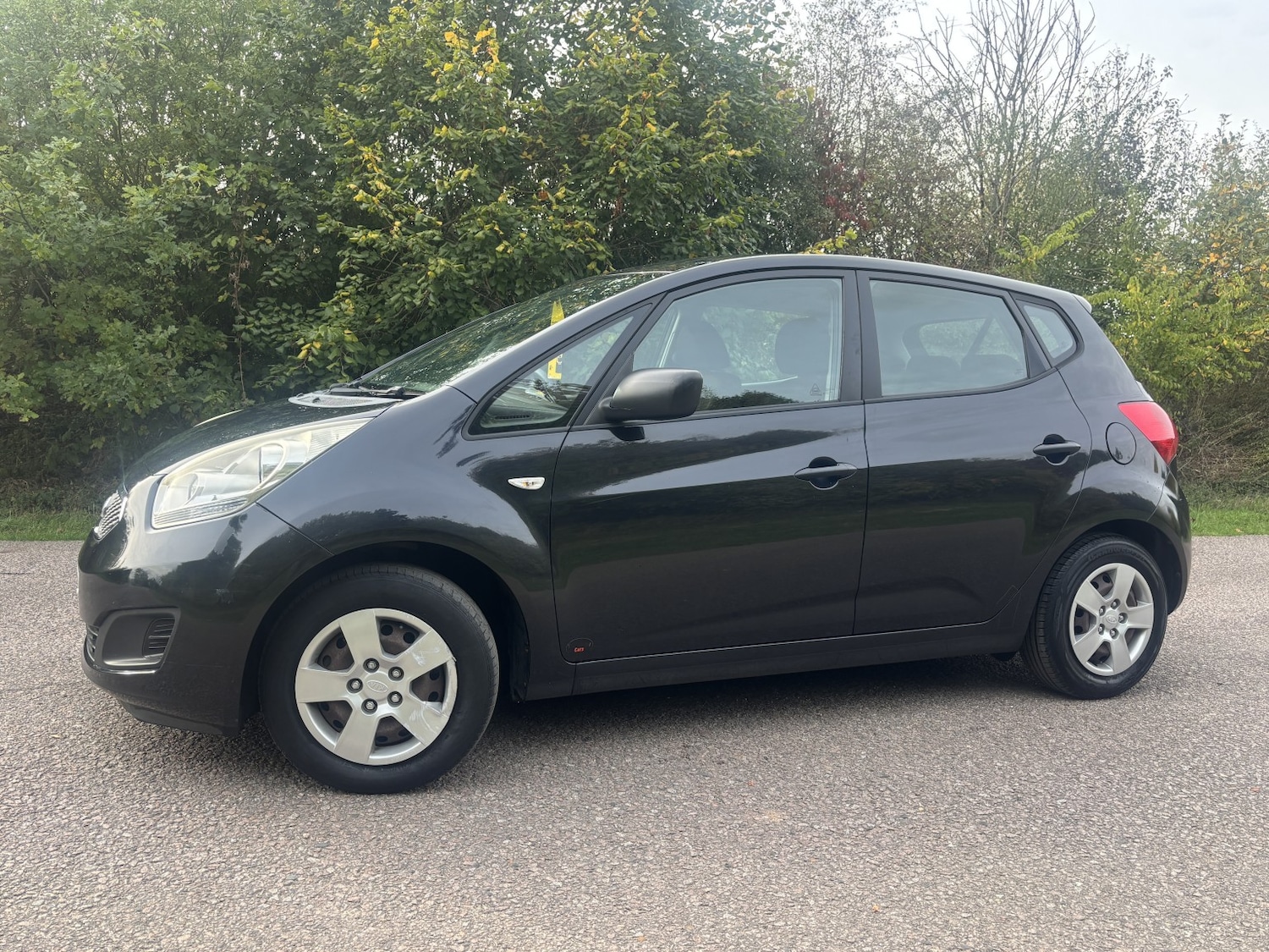 Used Kia Venga 2011 for sale - 76126383: Photo 8