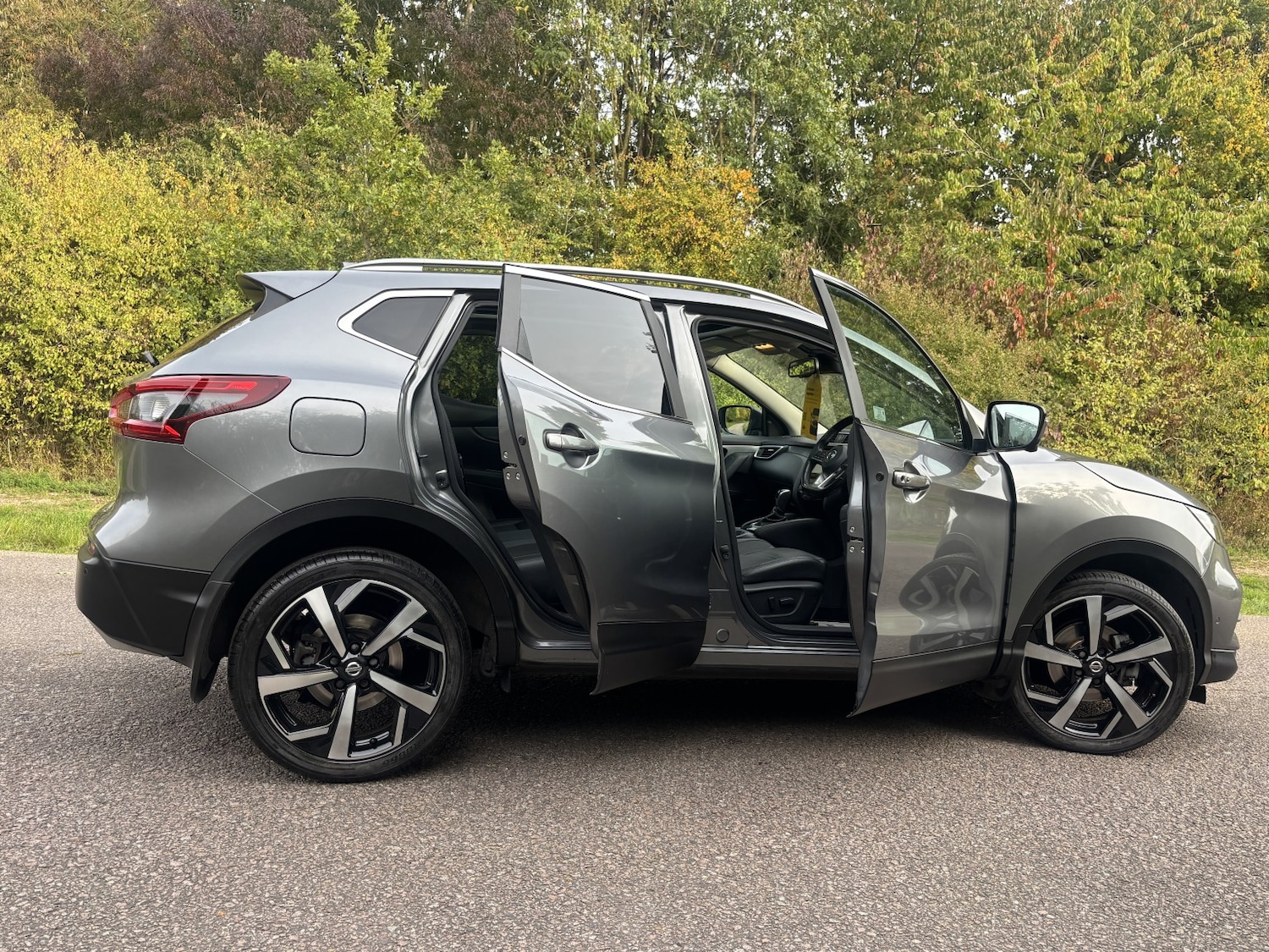 Used Nissan Qashqai 2017 for sale - 76114016: Photo 5