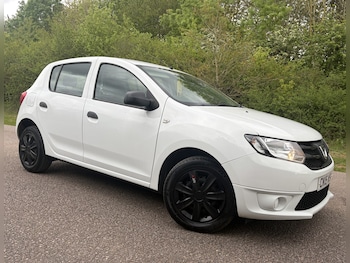 Used Dacia Sandero 2015 for sale - 78352929: Photo