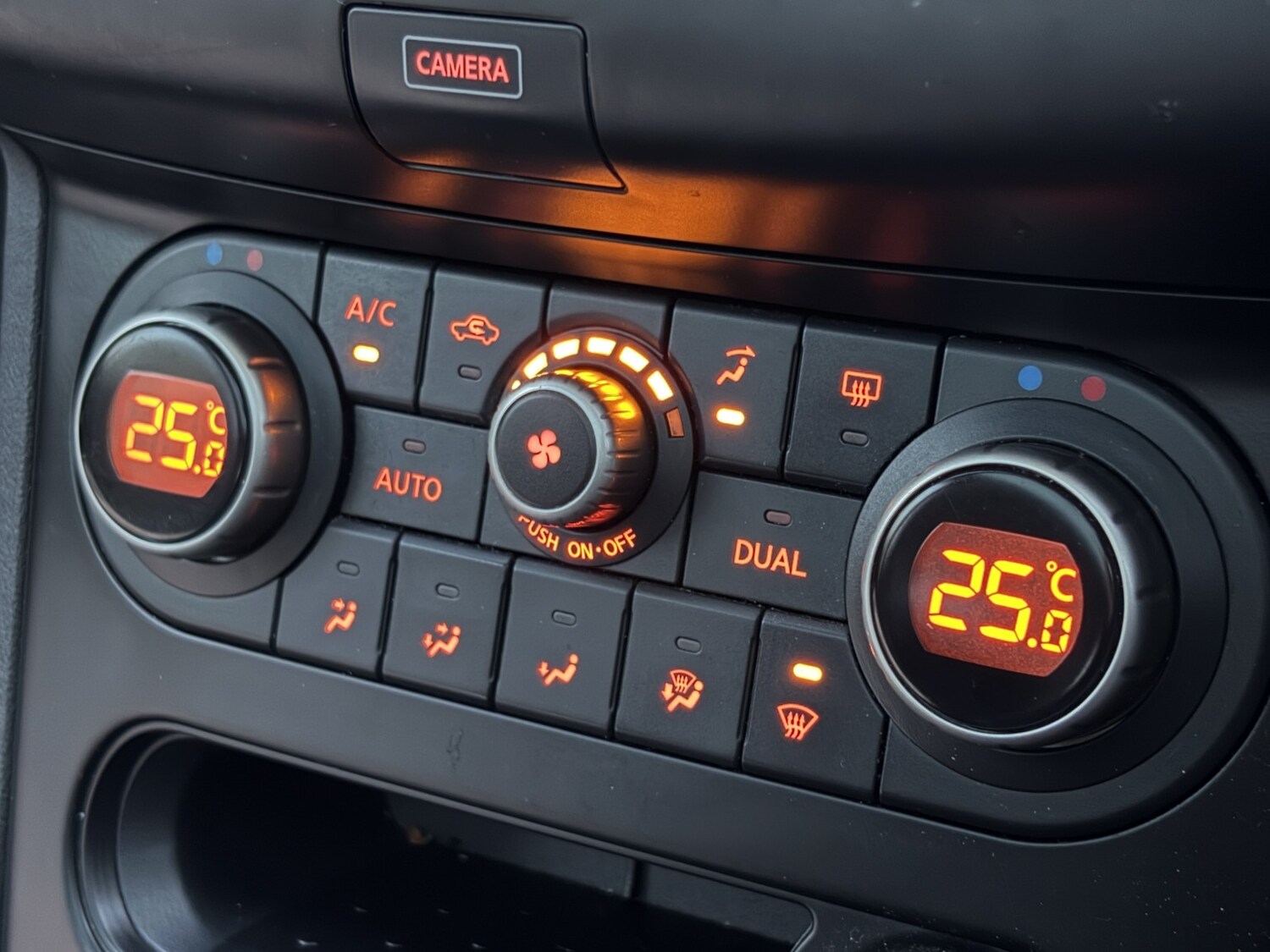 Used Nissan Qashqai 2013 for sale - 76662692: Photo 38