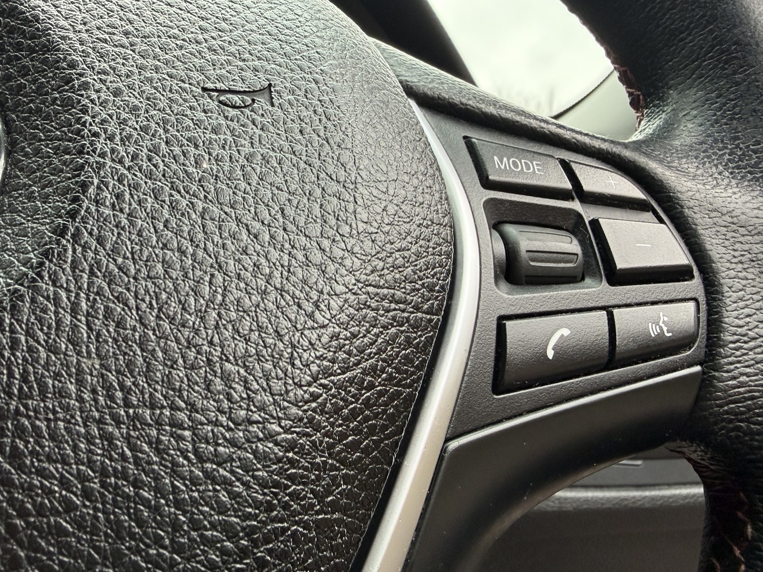 Used BMW 3 Series 2018 for sale - 77318332: Photo 45