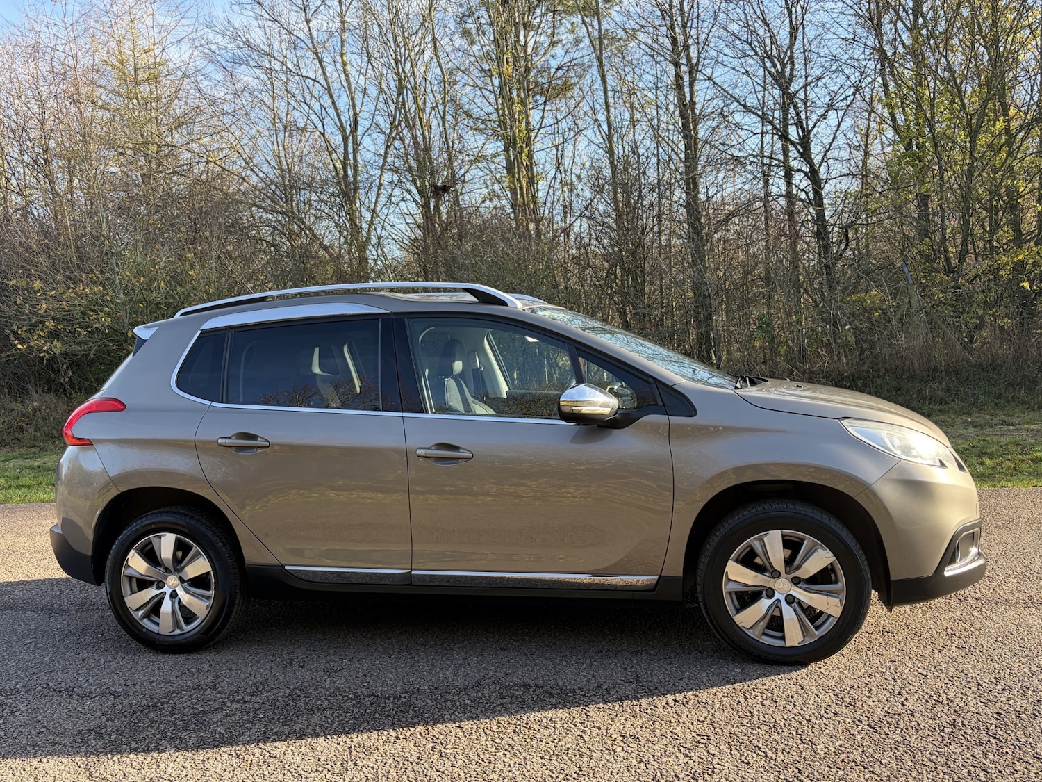 Used Peugeot 2008 2015 for sale - 76718425: Photo 11