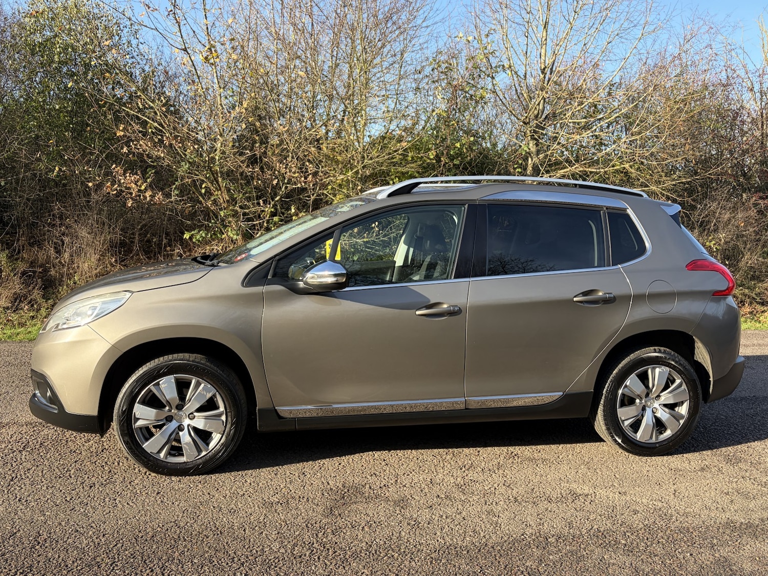 Used Peugeot 2008 2015 for sale - 76718425: Photo 12