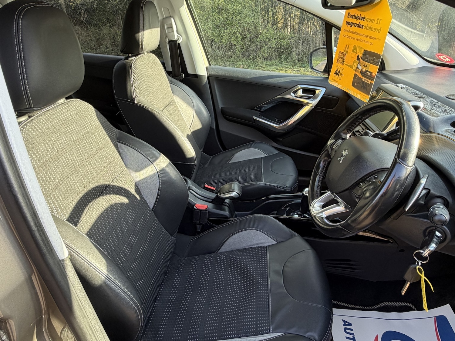 Used Peugeot 2008 2015 for sale - 76718425: Photo 28