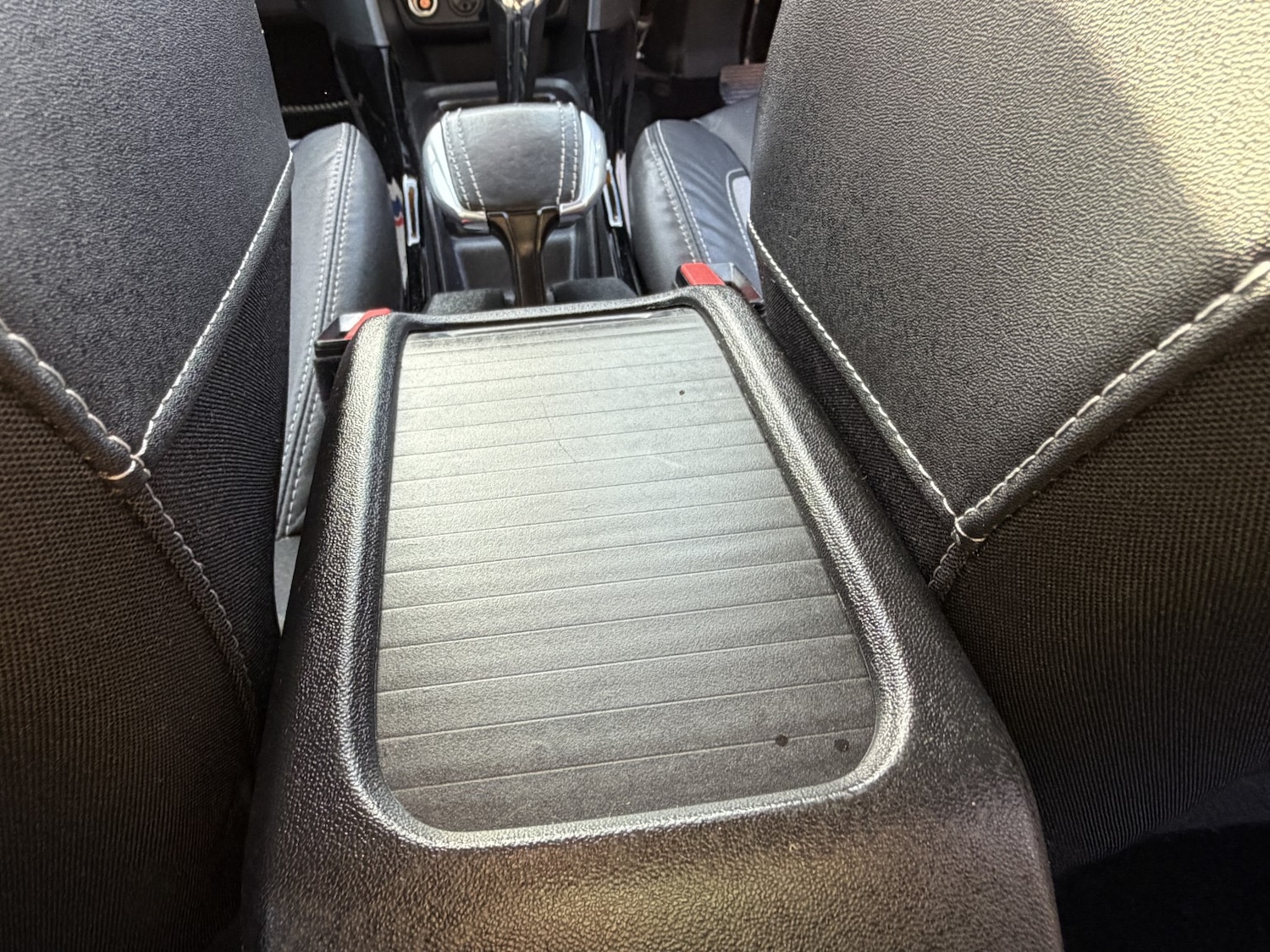 Used Peugeot 2008 2015 for sale - 76718425: Photo 31