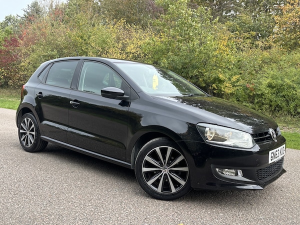 Used Volkswagen Polo 2013 for sale - 76181094: Photo 2