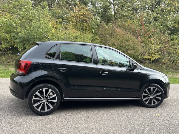 Used Volkswagen Polo 2013 for sale - 76181094: Photo 3