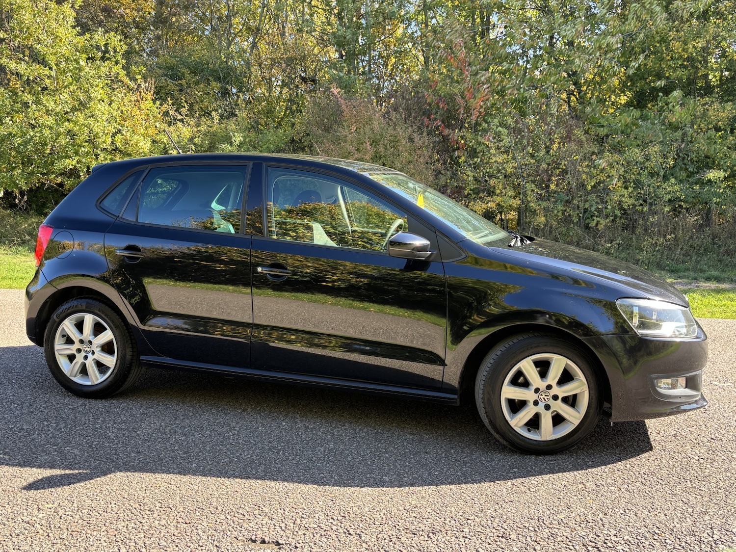 Used Volkswagen Polo 2012 for sale - 76192641: Photo 1