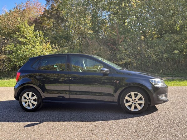 Used Volkswagen Polo 2012 for sale - 76192641: Photo 1