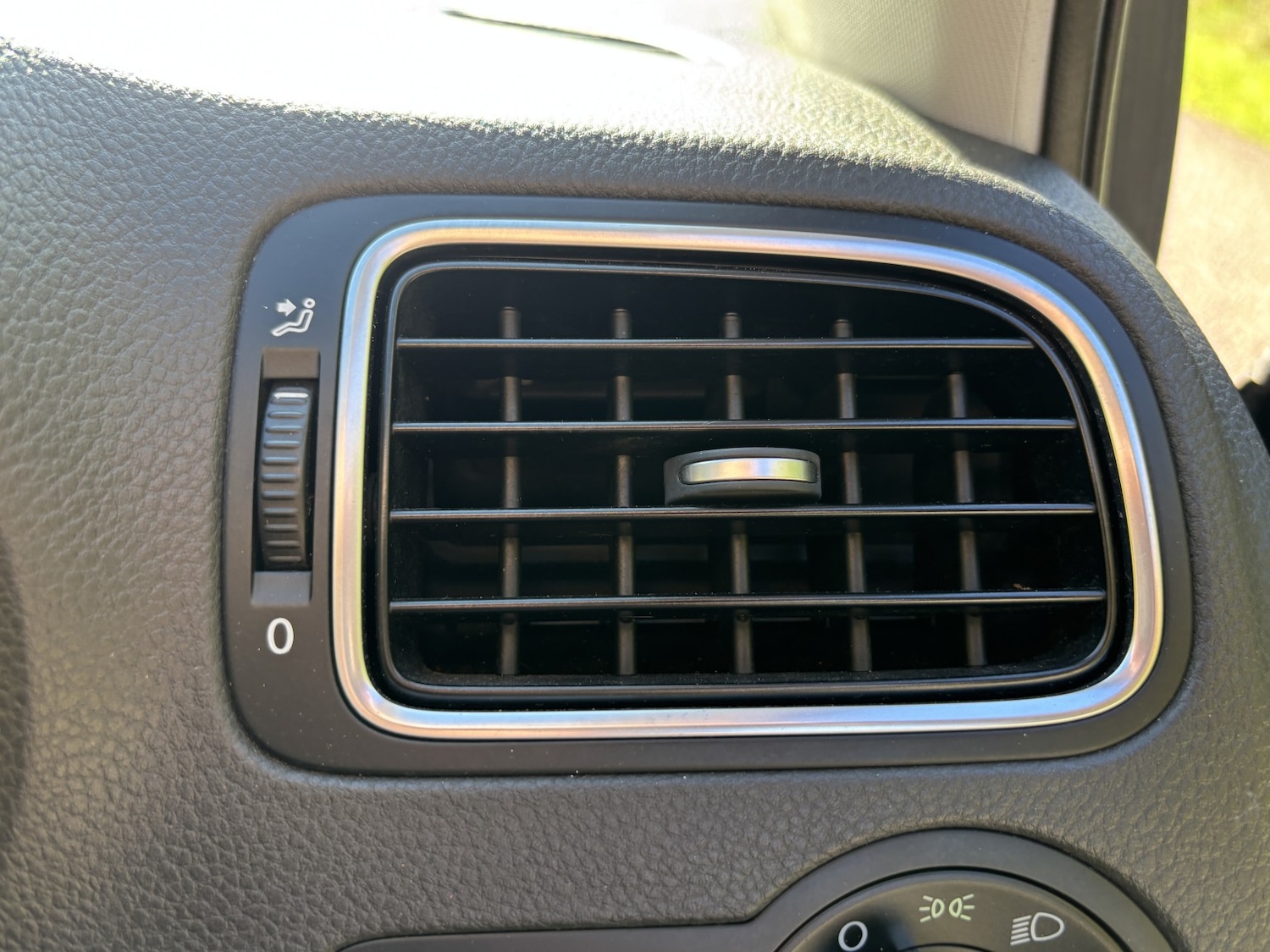 Used Volkswagen Polo 2012 for sale - 76192641: Photo 27