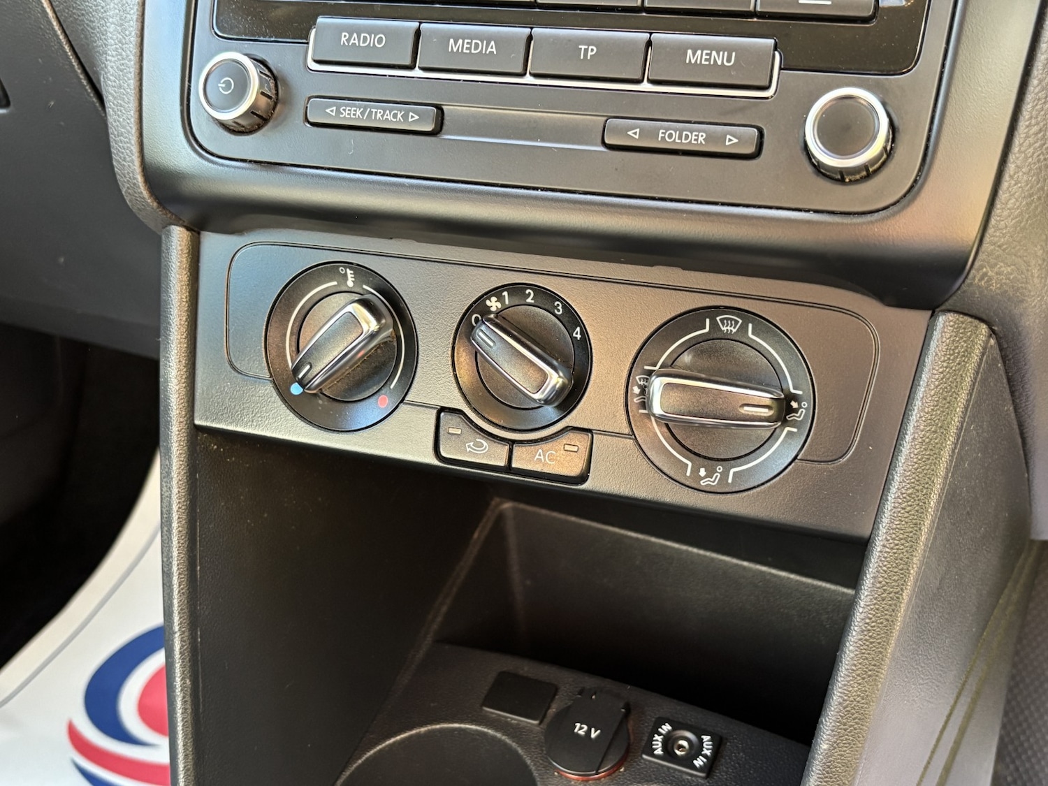 Used Volkswagen Polo 2012 for sale - 76192641: Photo 28