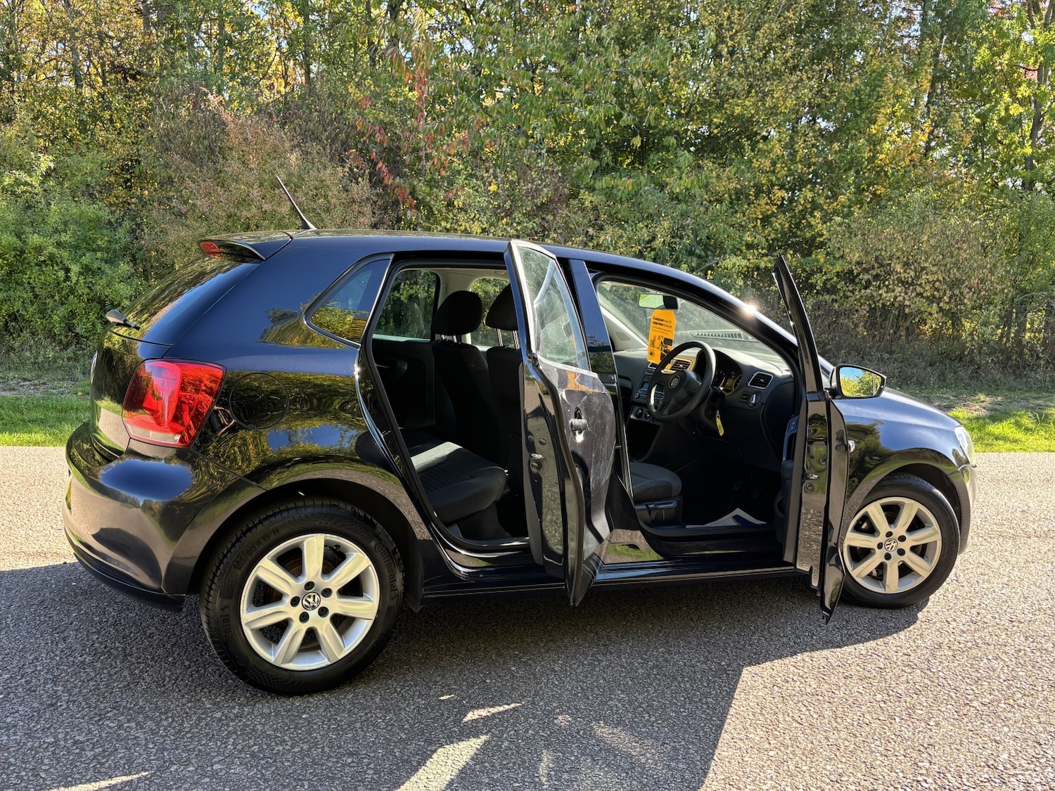 Used Volkswagen Polo 2012 for sale - 76192641: Photo 5