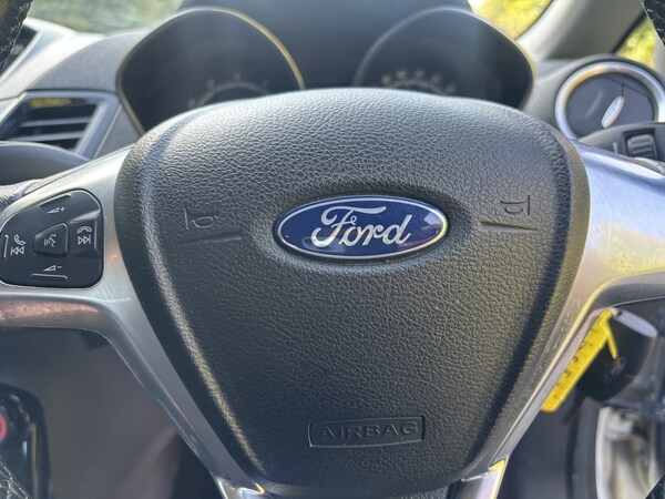 Used Ford Fiesta 2016 for sale - 76126357: Photo 37