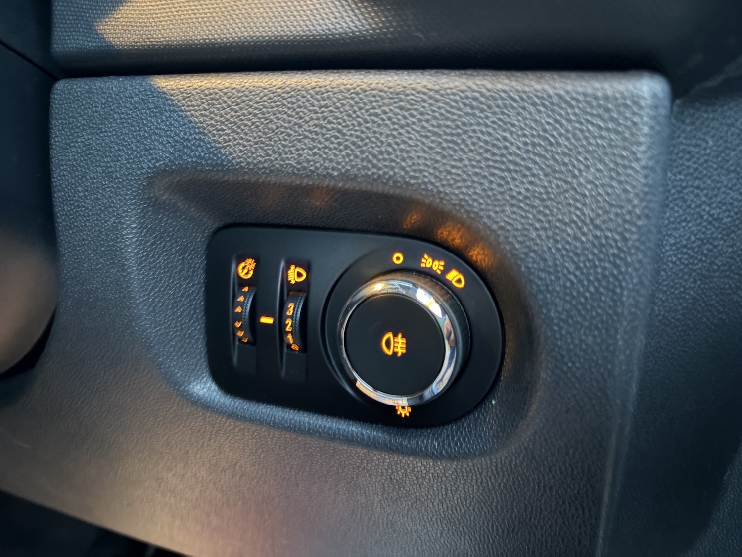 Used Vauxhall Corsa 2014 for sale - 77282747: Photo 32