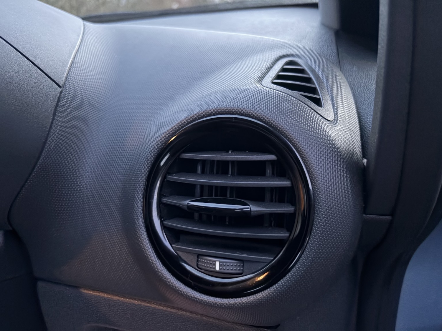 Used Vauxhall Corsa 2014 for sale - 77282747: Photo 33