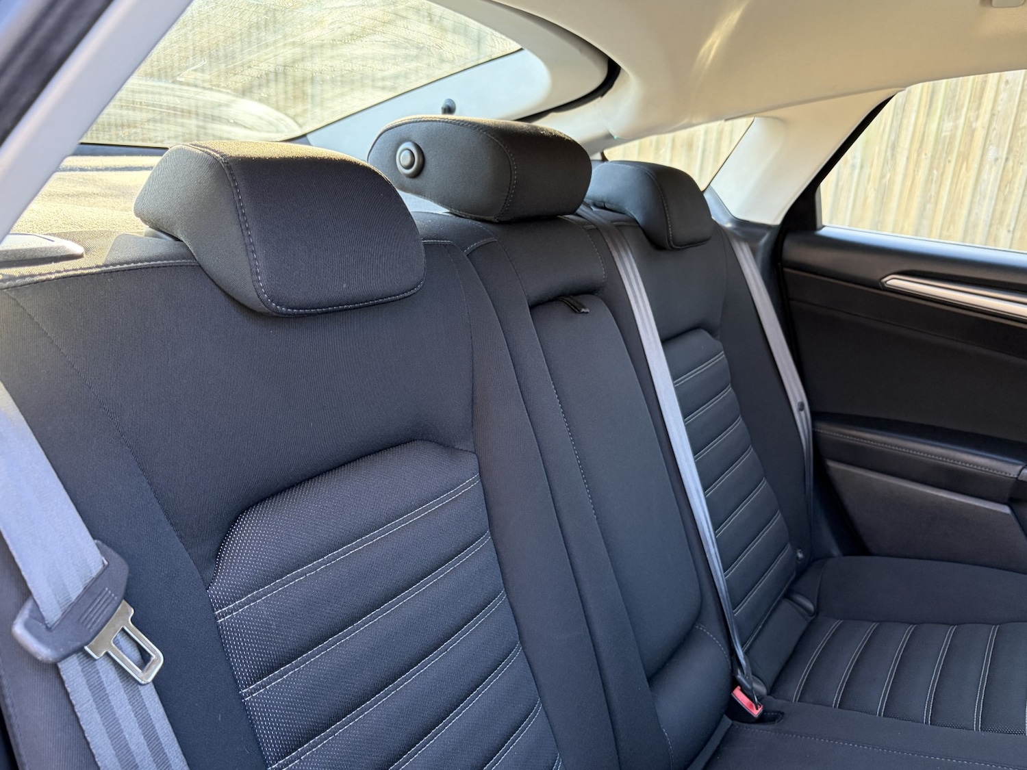 Used Ford Mondeo 2015 for sale - 76918417: Photo 31