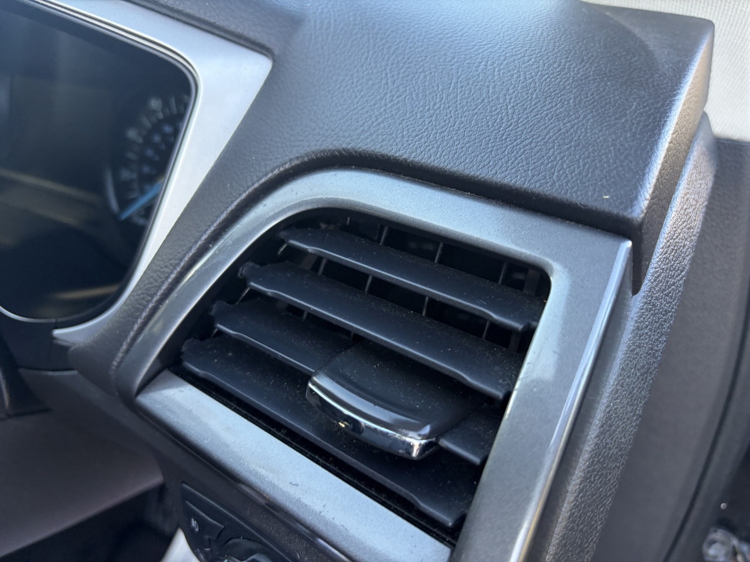 Used Ford Mondeo 2015 for sale - 76918417: Photo 40