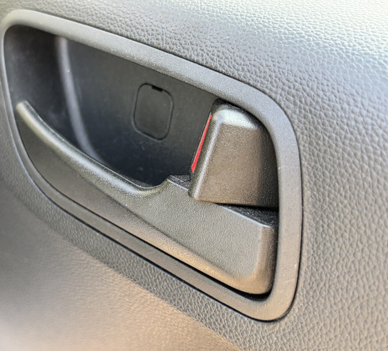 Used Hyundai i10 2015 for sale - 78176066: Photo 35