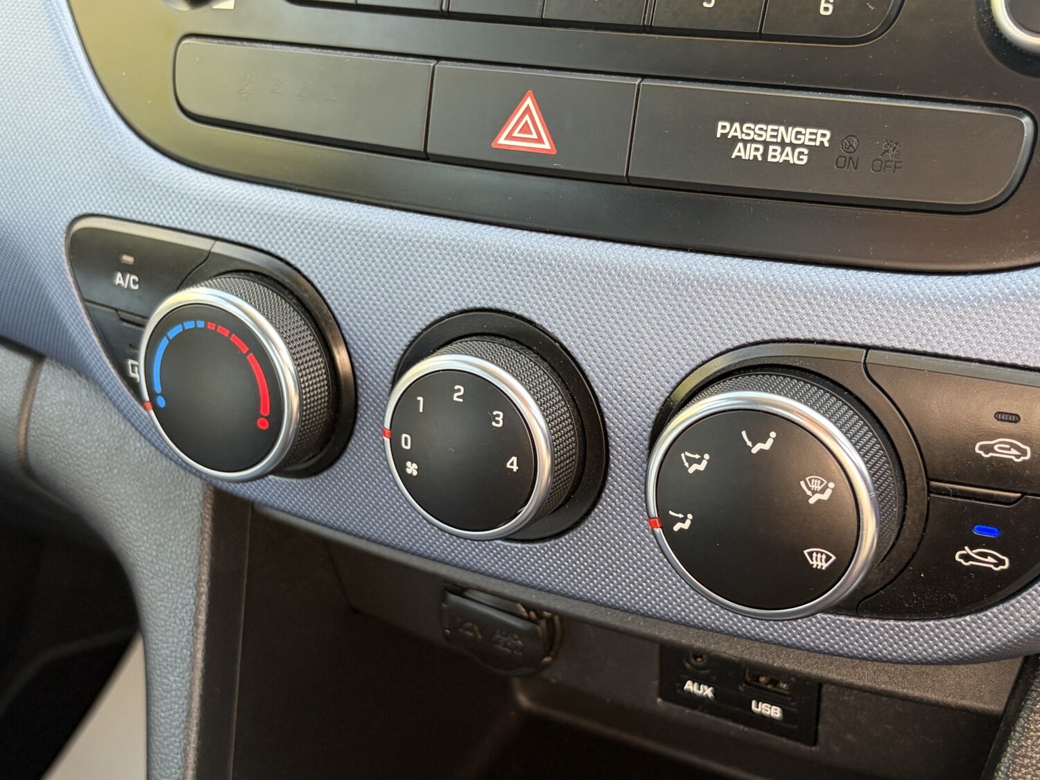 Used Hyundai i10 2015 for sale - 78176066: Photo 41