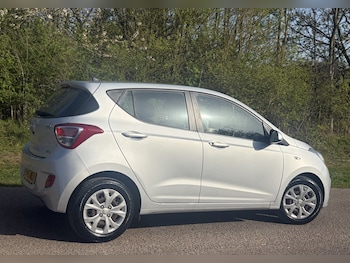 Used Hyundai i10 2015 for sale - 78176066: Photo