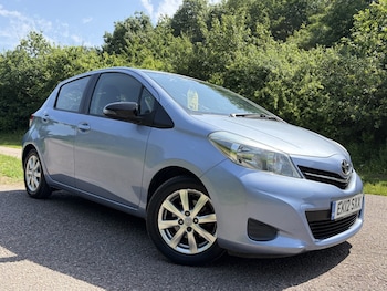 Used Toyota Yaris 2012 for sale - 78992147: Photo