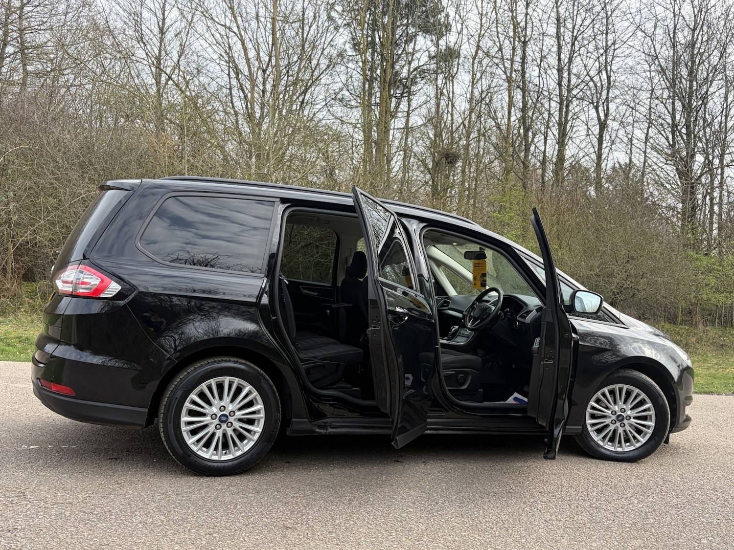 Used Ford Galaxy 2017 for sale - 77813126: Photo 5