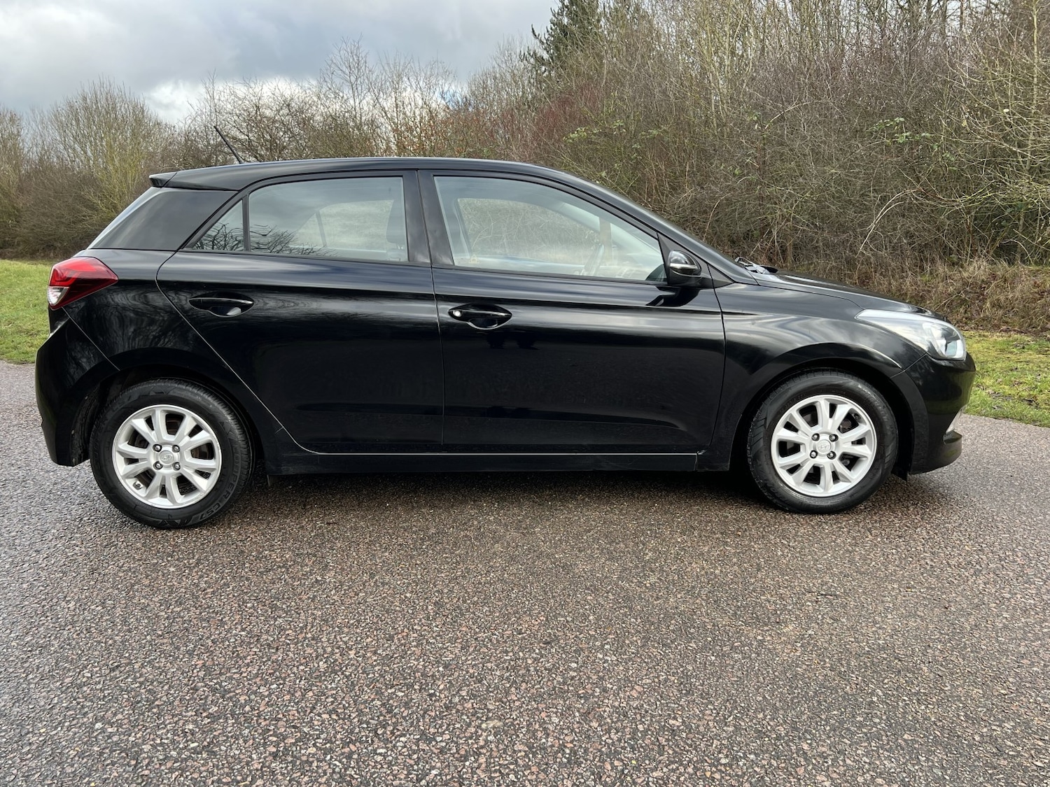 Used Hyundai i20 2017 for sale - 77282750: Photo 6