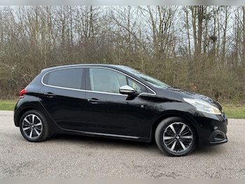Used Peugeot 208 2019 for sale - 78402679: Photo