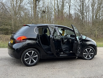 Used Peugeot 208 2019 for sale - 78402679: Photo