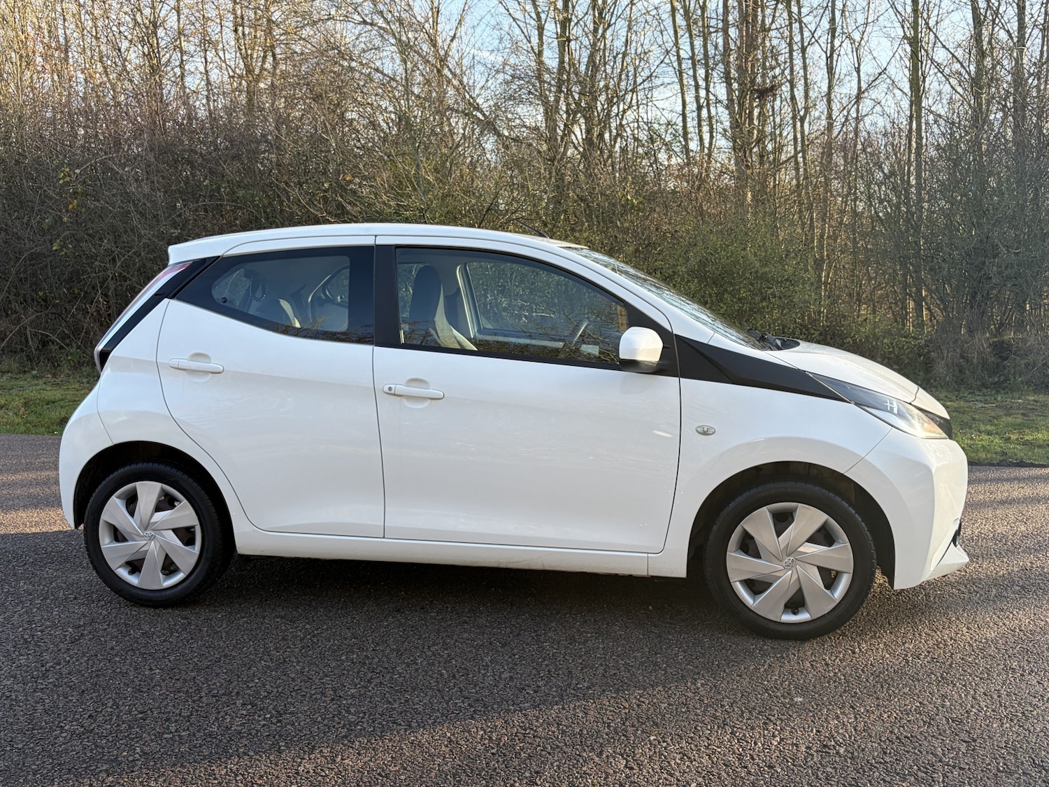 Used Toyota AYGO 2014 for sale - 76918433: Photo 11