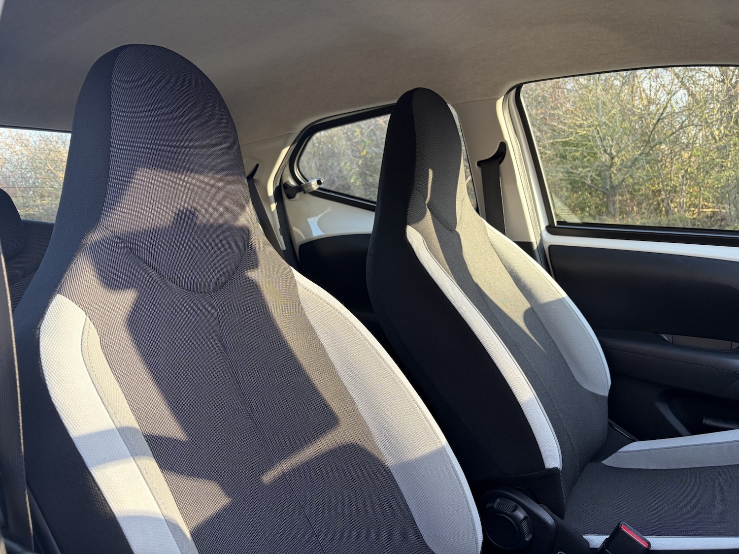 Used Toyota AYGO 2014 for sale - 76918433: Photo 24