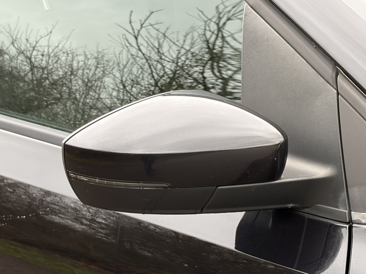 Used Volkswagen Polo 2010 for sale - 76692799: Photo 15