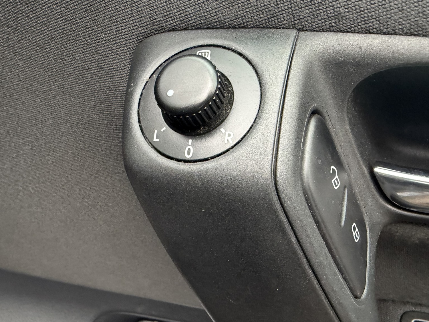 Used Volkswagen Polo 2010 for sale - 76692799: Photo 31