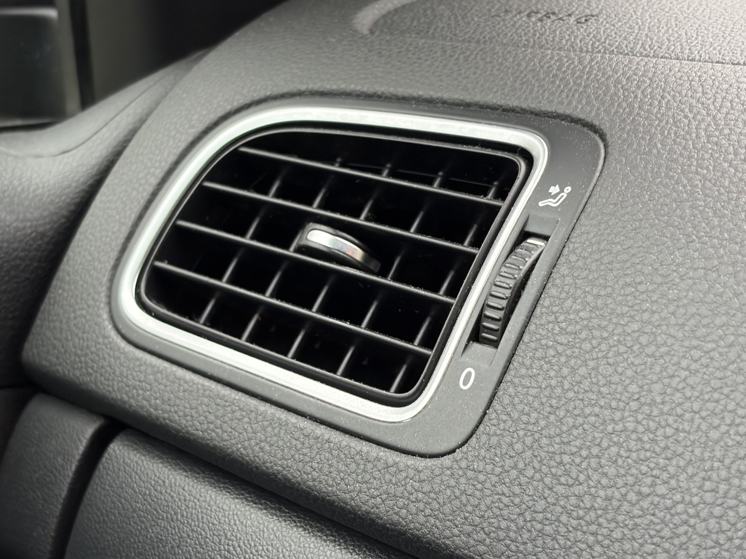 Used Volkswagen Polo 2010 for sale - 76692799: Photo 36