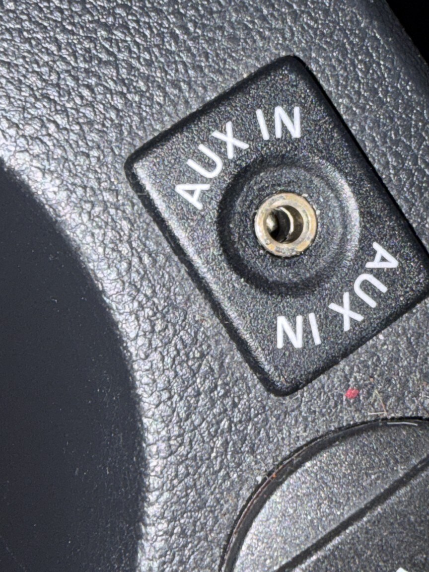 Used Volkswagen Polo 2010 for sale - 76692799: Photo 37