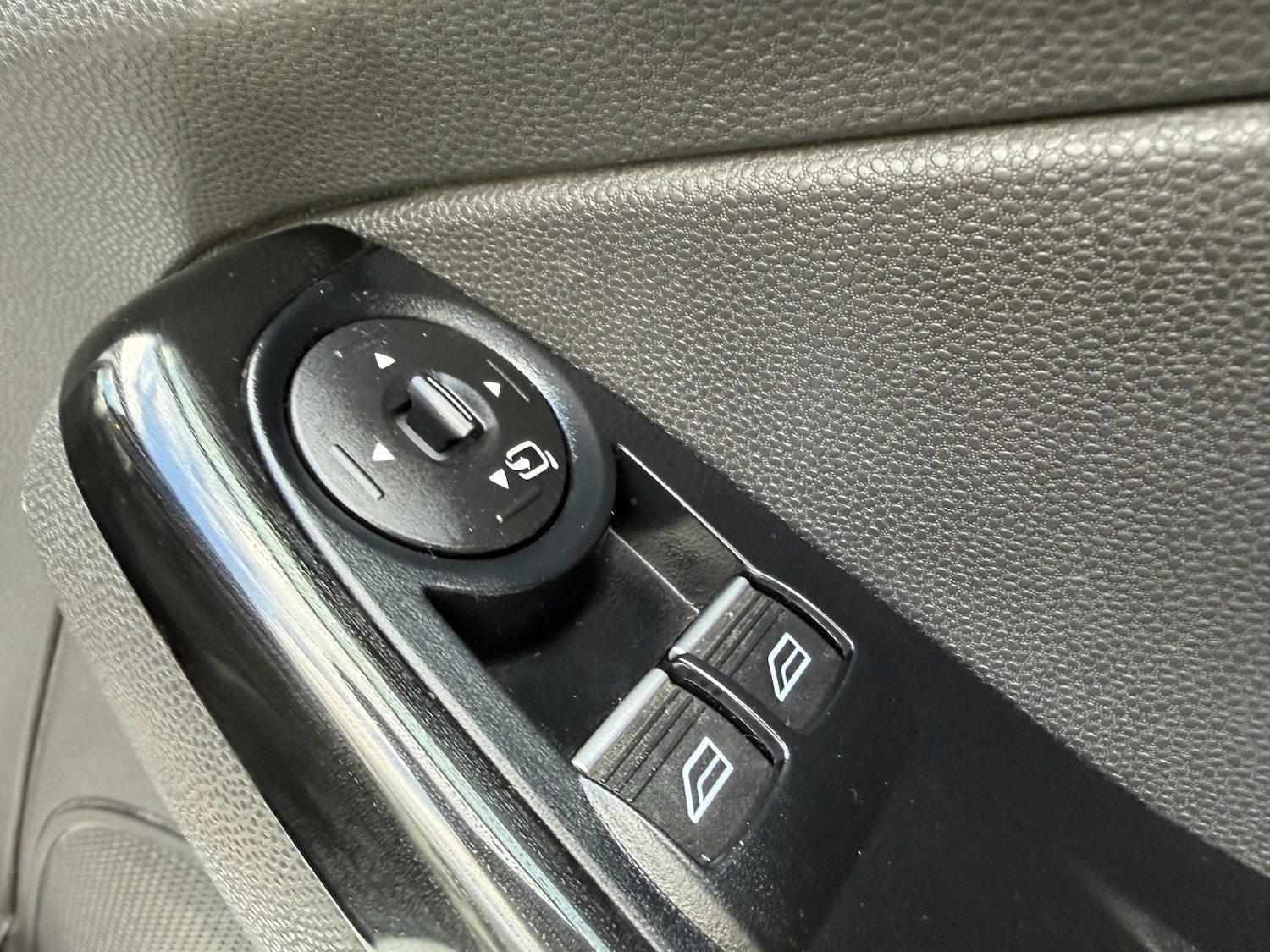 Used Ford Fiesta 2017 for sale - 77318333: Photo 36