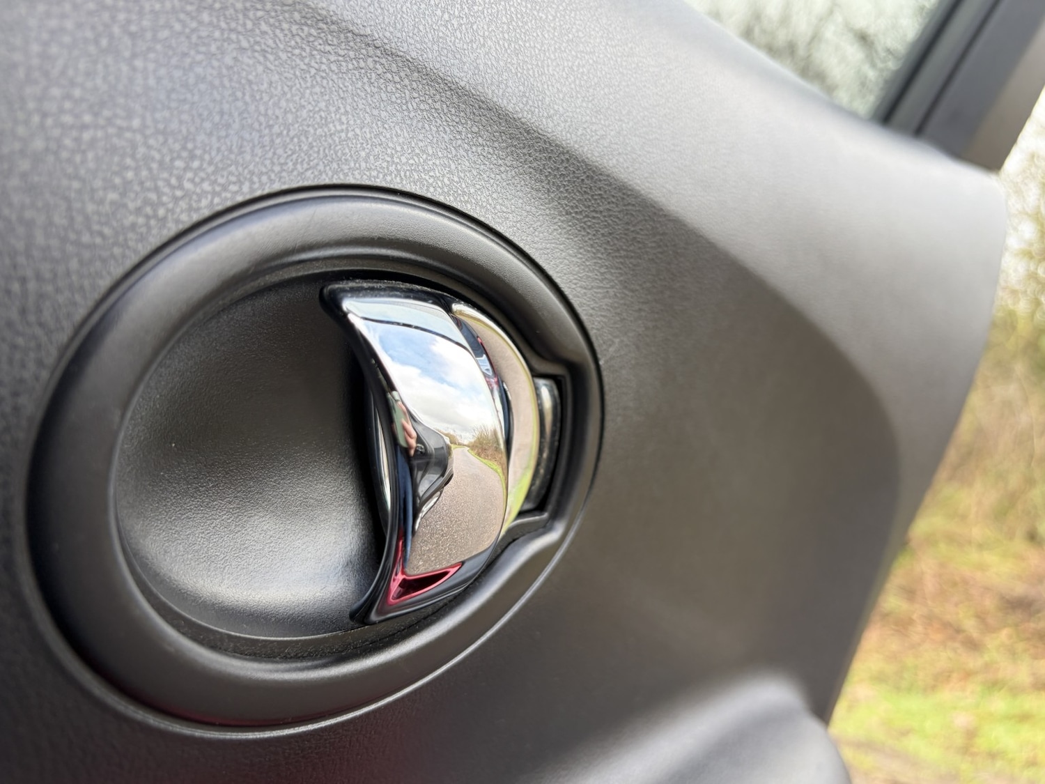 Used Nissan Juke 2015 for sale - 77516083: Photo 28