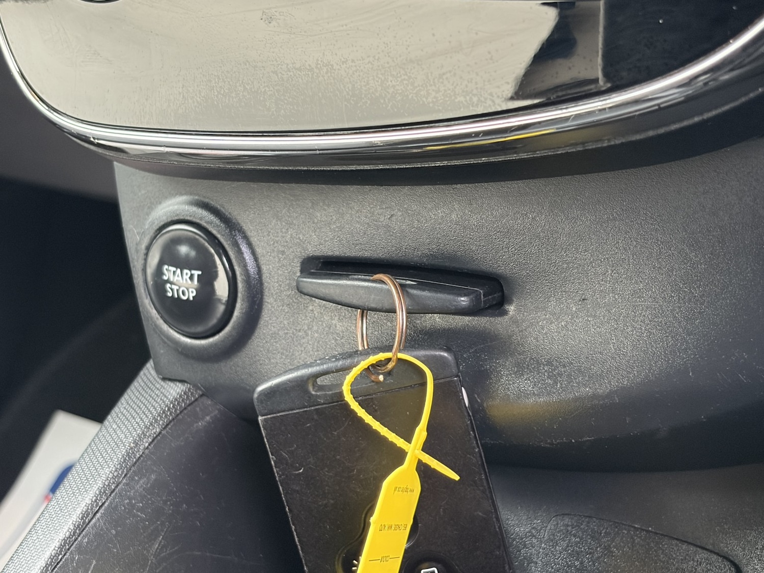 Used Renault Clio 2014 for sale - 76979546: Photo 30