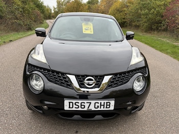 Used Nissan Juke 2017 for sale - 76319460: Photo 2