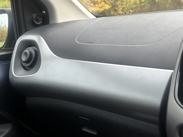 Used Peugeot 108 2015 for sale - 76231005: Photo 53