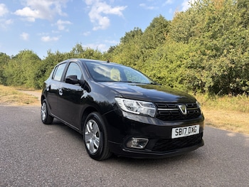 Used Dacia Sandero 2017 for sale - 79329951: Photo