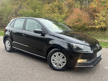 Used Volkswagen Polo 2016 for sale - 76242878: Photo 2