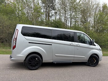 Used Ford Tourneo Custom 2019 for sale - 78553558: Photo