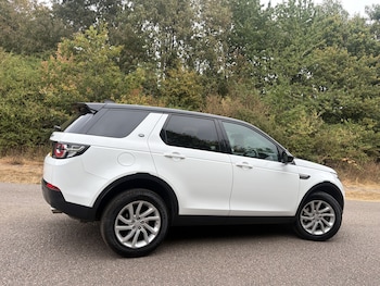 Used Land Rover Discovery Sport 2018 for sale - 79605141: Photo