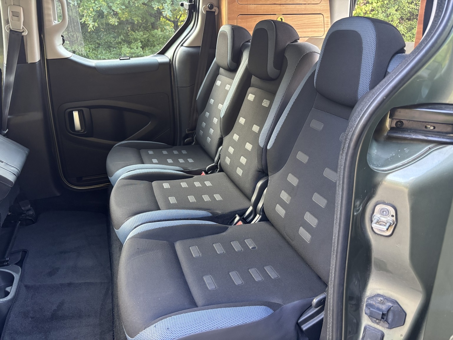 Used Citroen Berlingo 2010 for sale - 75904322: Photo 35