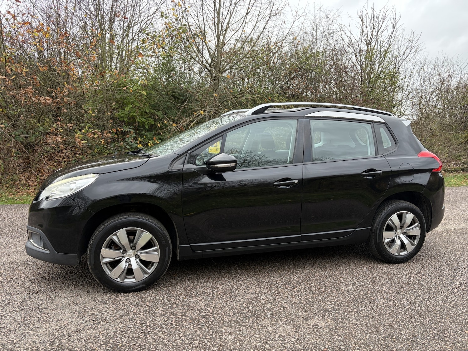 Used Peugeot 2008 2016 for sale - 76553979: Photo 11