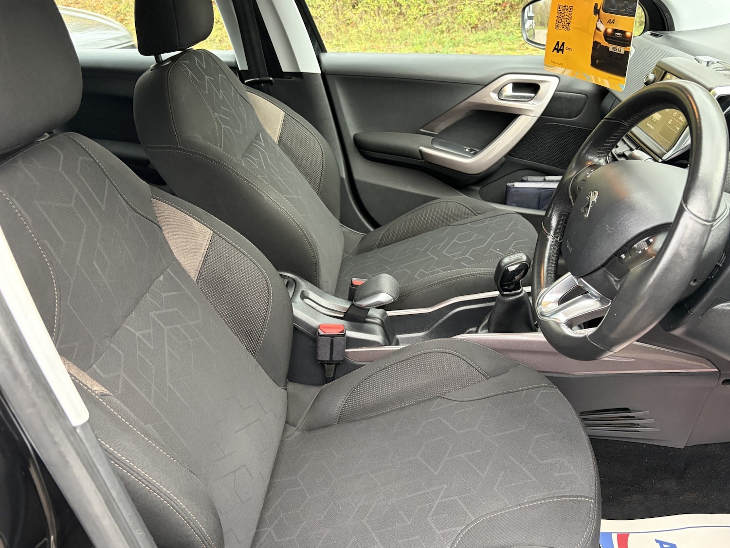 Used Peugeot 2008 2016 for sale - 76553979: Photo 21